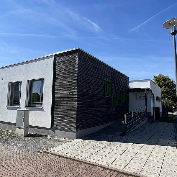 Außenansicht der Kindergarten und Kinderkrippe Obertheres